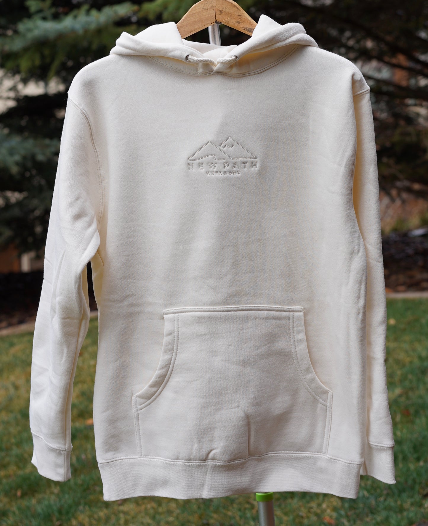 comfy sweatshirt. vintage sweatshirt. mountain sweatshirt. ocean sweatshirt.