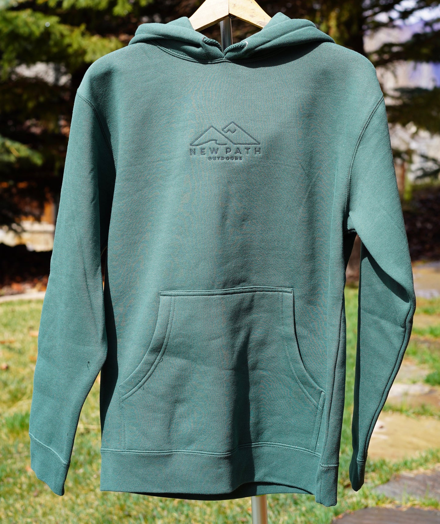 comfy sweatshirt. vintage sweatshirt. mountain sweatshirt. ocean sweatshirt.