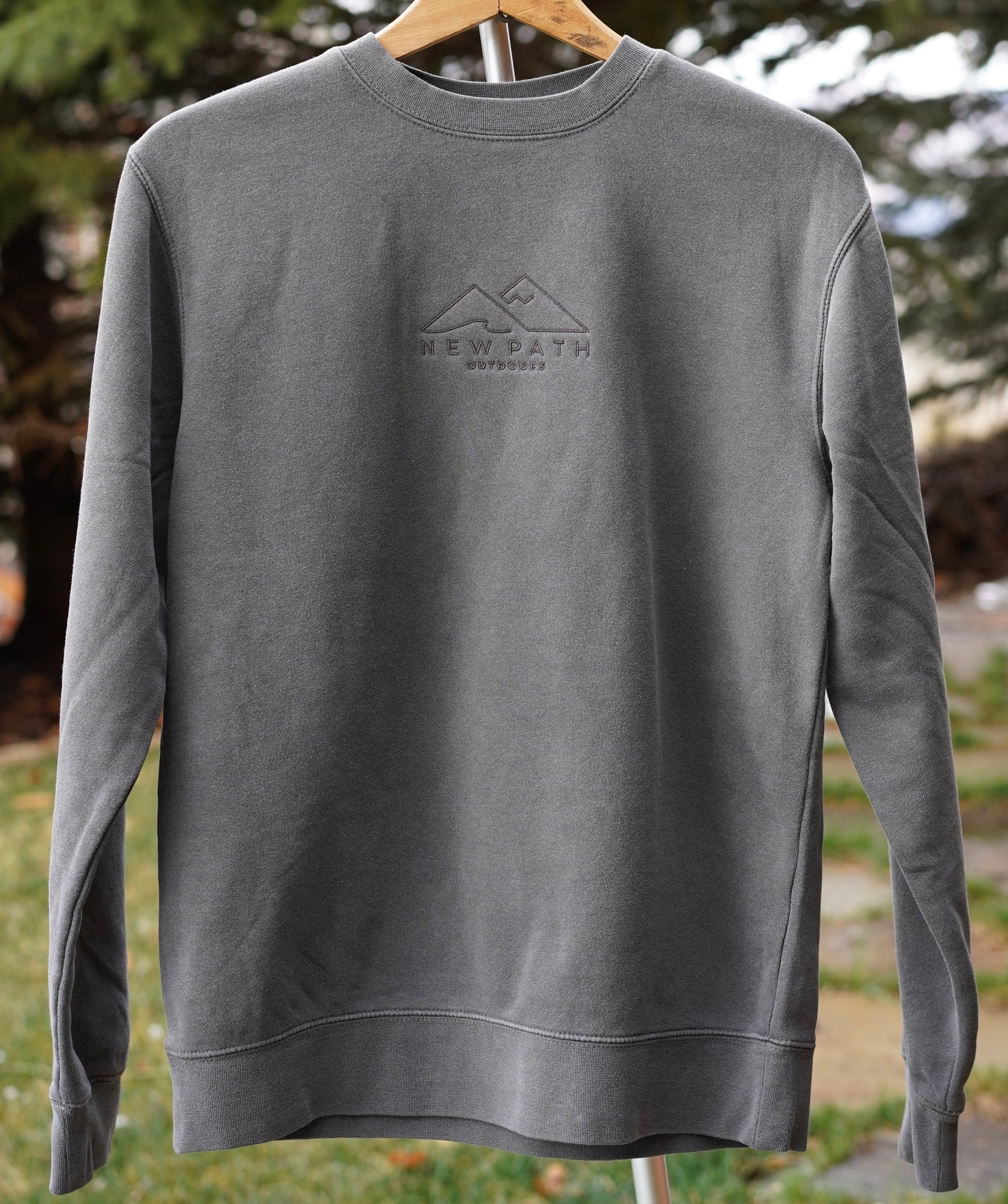 comfy sweatshirt. vintage sweatshirt. mountain sweatshirt. ocean sweatshirt.